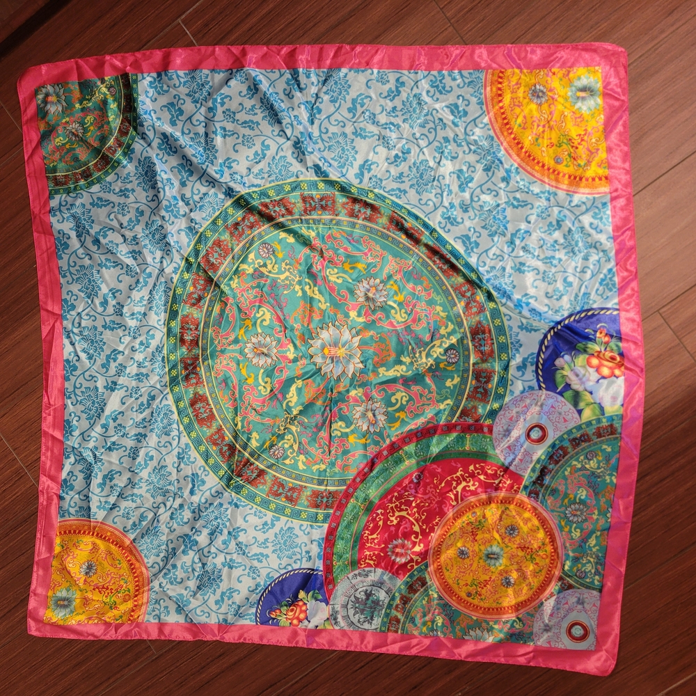 Colorful Scarf - Picture 4 of 4